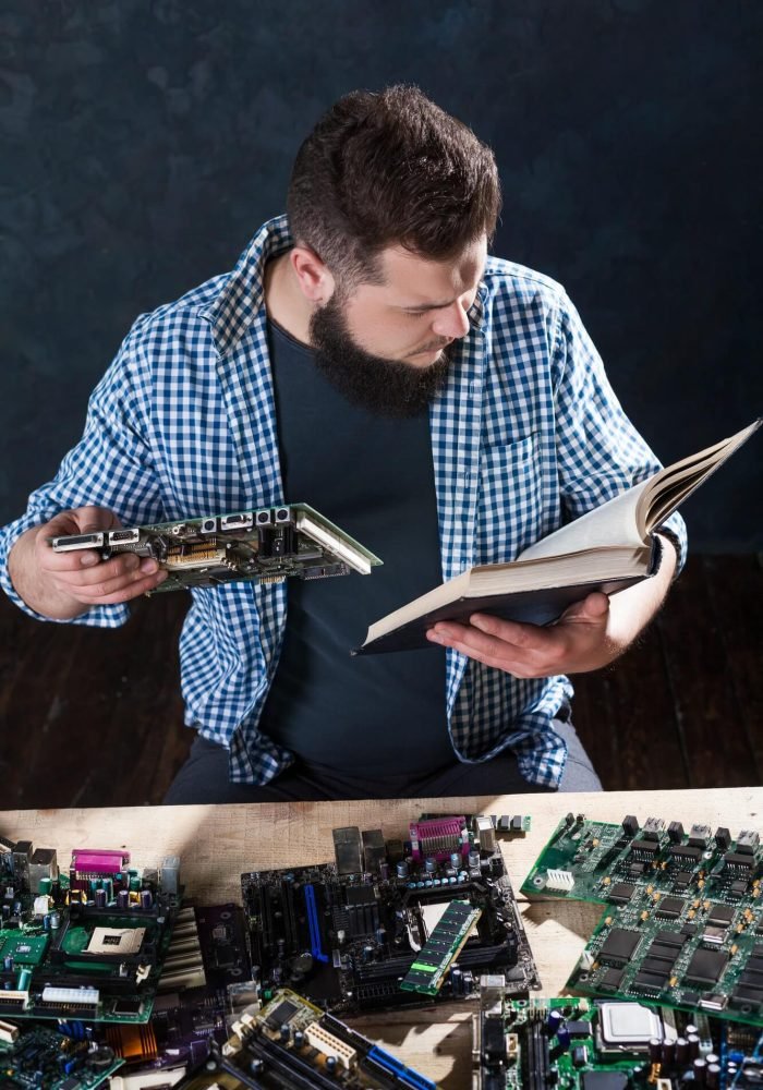 electronic-devices-repairing-and-diagnostic-techs
