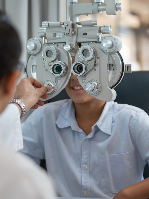 Close up machine that use to measure eyesight and for eye care of children