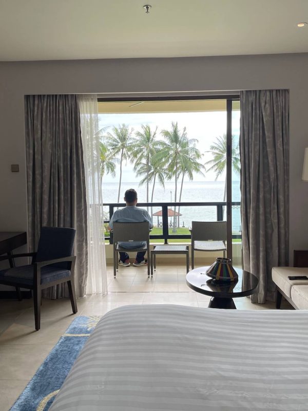 luxury-resort-hotel-room